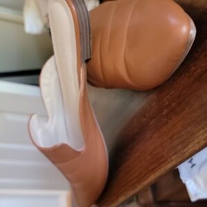 mnj musshoeTan Slip-On Shoes